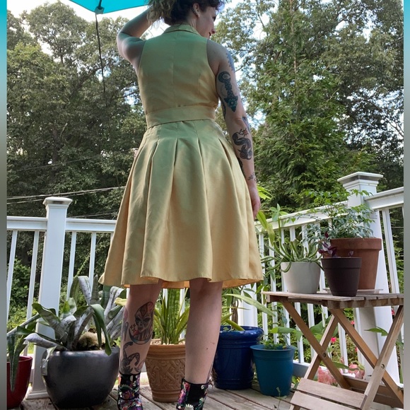 40) Vintage yellow dress - Picture 3 of 7